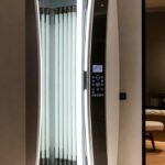 Bronzeamento artificial com diferença entre UV e DHA sem sol.